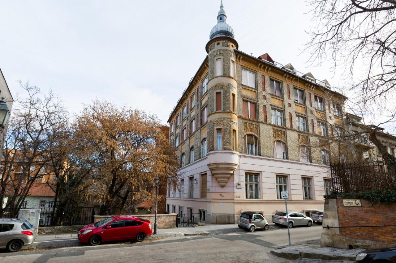 Piano Castle Hill Apartments Budapest Ngoại thất bức ảnh
